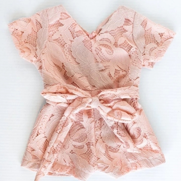 Bailey's Blossoms Lila Lace Seashell Peach Romper - 4T - Picture 2 of 6